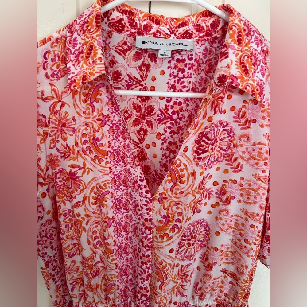Emma & Michele Floral Print Tie Waist V-neck Dress Size Small - Picture 2 of 11